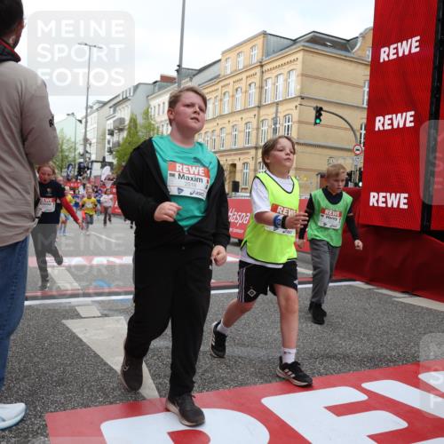 25.04.2026 - Das Zehntel Strokosch-Dieckow http://msf.ph/oto/9630327 25.04.2026 09:03:06 Ziel 1478, 1620, 1805, 2127, 2135, 2220, 2227, 2504, 2518, 2600, 2665, 2702, 2704, 2713, 2736, 2926, 3153, 3310, 3399, 3633, 3638, 3639, 3643, 3645, 3774, 3981 meine-sportfotos.de