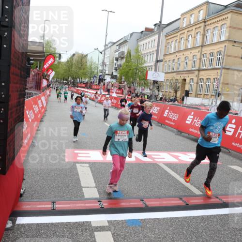25.04.2026 - Das Zehntel Strokosch-Dieckow http://msf.ph/oto/9630328 25.04.2026 11:06:24 Ziel 5875, 6197, 6587, 6773, 6801, 7215, 7216, 7416, 7645 meine-sportfotos.de