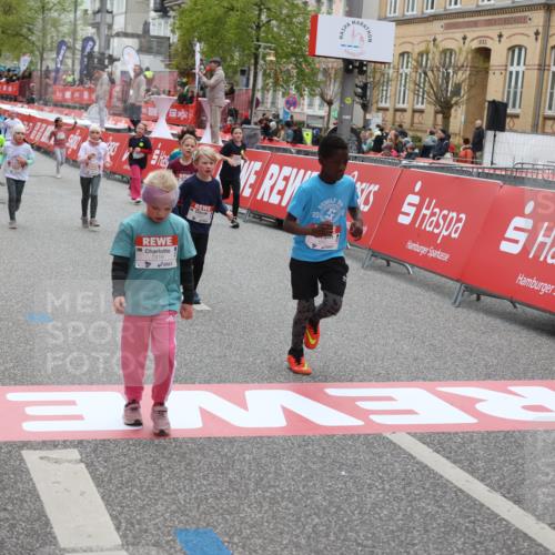 25.04.2026 - Das Zehntel Strokosch-Dieckow http://msf.ph/oto/9630342 25.04.2026 11:06:23 Ziel 5051, 5875, 6587, 6773, 6801, 7215, 7216, 7416, 7645 meine-sportfotos.de