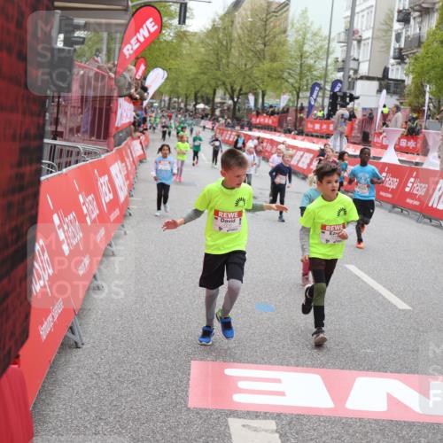 25.04.2026 - Das Zehntel Strokosch-Dieckow http://msf.ph/oto/9630357 25.04.2026 11:06:19 Ziel 5051, 5875, 7215, 7216, 7268, 7295, 7471 meine-sportfotos.de