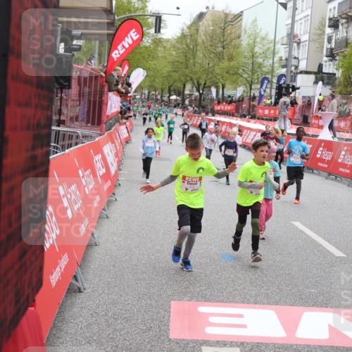 25.04.2026 - Das Zehntel Strokosch-Dieckow http://msf.ph/oto/9630365 25.04.2026 11:06:19 Ziel 5051, 5875, 7215, 7216, 7268, 7295, 7471 meine-sportfotos.de