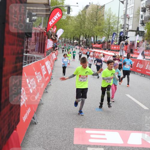 25.04.2026 - Das Zehntel Strokosch-Dieckow http://msf.ph/oto/9630366 25.04.2026 11:06:19 Ziel 5051, 5875, 7215, 7216, 7268, 7295, 7471 meine-sportfotos.de