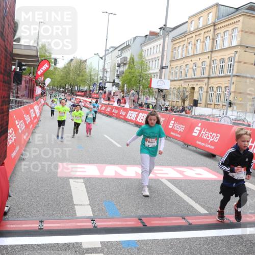 25.04.2026 - Das Zehntel Strokosch-Dieckow http://msf.ph/oto/9630370 25.04.2026 11:06:18 Ziel 5051, 5875, 7215, 7216, 7268, 7295, 7471 meine-sportfotos.de