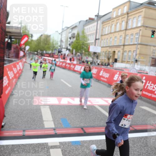 25.04.2026 - Das Zehntel Strokosch-Dieckow http://msf.ph/oto/9630374 25.04.2026 11:06:18 Ziel 5051, 5875, 7215, 7216, 7268, 7295, 7471 meine-sportfotos.de