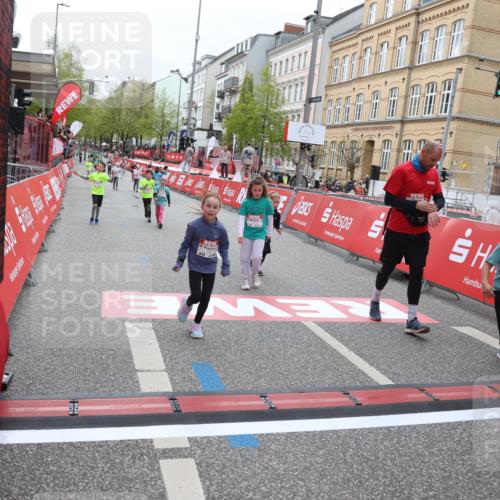 25.04.2026 - Das Zehntel Strokosch-Dieckow http://msf.ph/oto/9630389 25.04.2026 11:06:16 Ziel 5051, 5121, 5875, 7268, 7295, 7471, 7589, 8073 meine-sportfotos.de