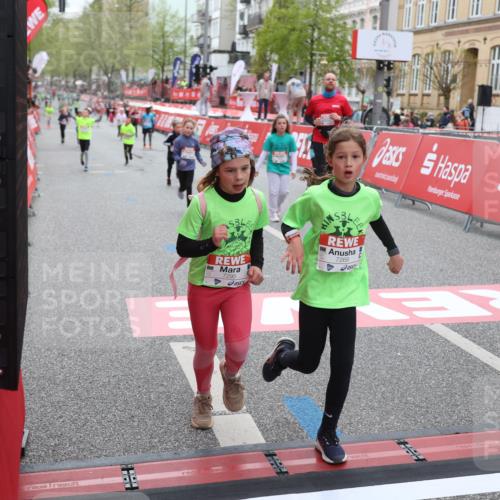 25.04.2026 - Das Zehntel Strokosch-Dieckow http://msf.ph/oto/9630405 25.04.2026 11:06:14 Ziel 5121, 7268, 7295, 7471, 7564, 7578, 7589, 7637, 7870, 8073 meine-sportfotos.de