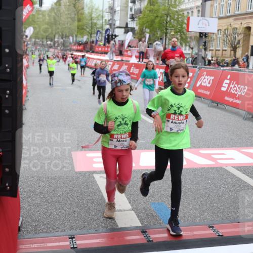 25.04.2026 - Das Zehntel Strokosch-Dieckow http://msf.ph/oto/9630406 25.04.2026 11:06:14 Ziel 5121, 7268, 7295, 7471, 7564, 7578, 7589, 7637, 7870, 8073 meine-sportfotos.de