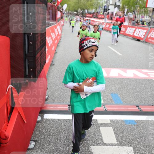 25.04.2026 - Das Zehntel Strokosch-Dieckow http://msf.ph/oto/9630414 25.04.2026 11:06:12 Ziel 5121, 5647, 5952, 7040, 7268, 7295, 7564, 7578, 7589, 7637, 7870, 8073 meine-sportfotos.de