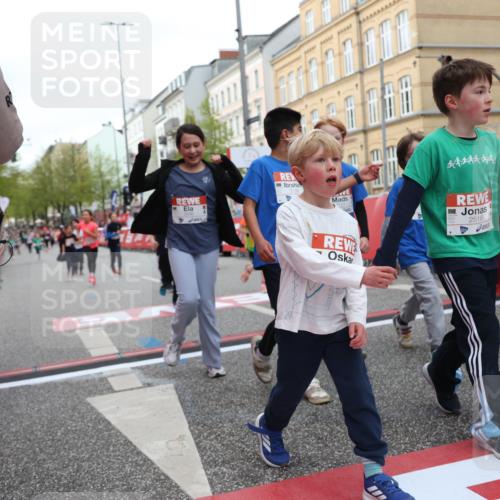 25.04.2026 - Das Zehntel Strokosch-Dieckow http://msf.ph/oto/9630417 25.04.2026 09:03:13 Ziel 1002, 1009, 1603, 1620, 2116, 2121, 2123, 2227, 2402, 2516, 2701, 2702, 2704, 2834, 3017, 3286, 3396 meine-sportfotos.de