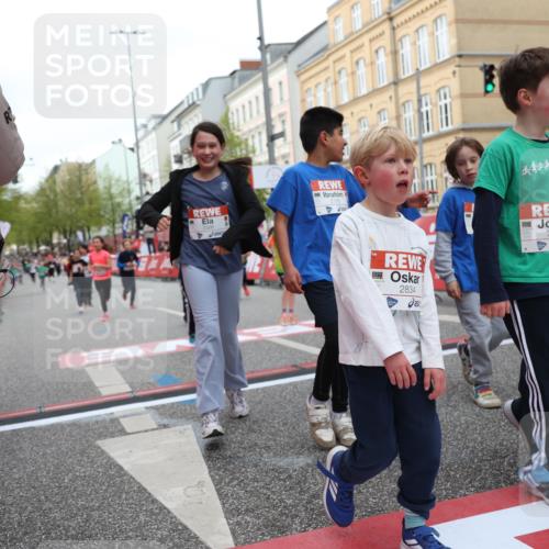 25.04.2026 - Das Zehntel Strokosch-Dieckow http://msf.ph/oto/9630424 25.04.2026 09:03:13 Ziel 1002, 1009, 1603, 1620, 2116, 2121, 2123, 2227, 2402, 2516, 2701, 2702, 2704, 2834, 3017, 3286, 3396 meine-sportfotos.de