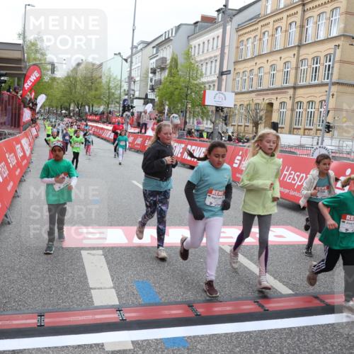 25.04.2026 - Das Zehntel Strokosch-Dieckow http://msf.ph/oto/9630425 25.04.2026 11:06:10 Ziel 5121, 5647, 5952, 6851, 7040, 7564, 7578, 7589, 7637, 7870, 8073 meine-sportfotos.de