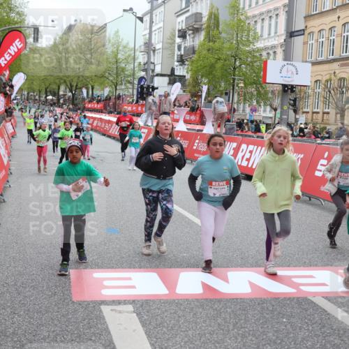 25.04.2026 - Das Zehntel Strokosch-Dieckow http://msf.ph/oto/9630437 25.04.2026 11:06:09 Ziel 5121, 5647, 5952, 6851, 7040, 7564, 7578, 7589, 7637, 7870, 8073 meine-sportfotos.de