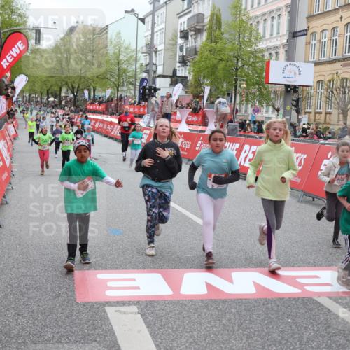 25.04.2026 - Das Zehntel Strokosch-Dieckow http://msf.ph/oto/9630439 25.04.2026 11:06:08 Ziel 5096, 5647, 5944, 5952, 6851, 7040, 7564, 7578, 7589, 7637, 7870 meine-sportfotos.de