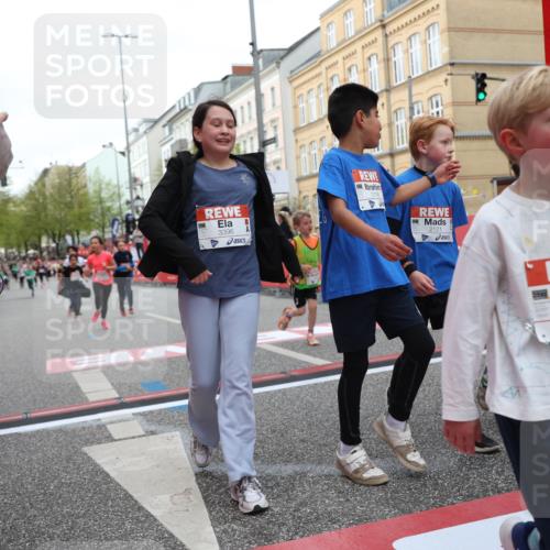 25.04.2026 - Das Zehntel Strokosch-Dieckow http://msf.ph/oto/9630441 25.04.2026 09:03:14 Ziel 1002, 1009, 1603, 1620, 2116, 2121, 2123, 2227, 2281, 2340, 2402, 2516, 2701, 2702, 2704, 2834, 3017, 3286, 3293, 3396, 3909 meine-sportfotos.de
