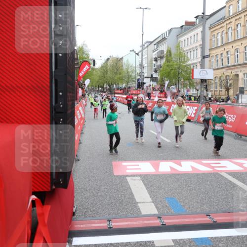 25.04.2026 - Das Zehntel Strokosch-Dieckow http://msf.ph/oto/9630447 25.04.2026 11:06:08 Ziel 5096, 5647, 5944, 5952, 6851, 7040, 7564, 7578, 7589, 7637, 7870 meine-sportfotos.de