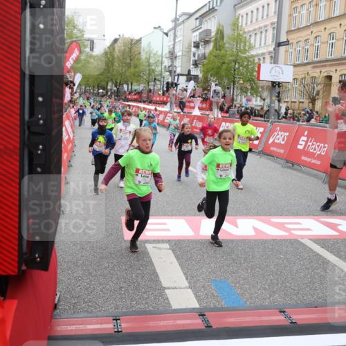 25.04.2026 - Das Zehntel Strokosch-Dieckow http://msf.ph/oto/9630453 25.04.2026 11:04:21 Ziel 5052, 5053, 5115, 5215, 5217, 5410, 5423, 5440, 5914, 5915, 5945, 5998, 6030, 6567, 6887, 7064, 7087, 7237, 7269, 7600, 7609, 7979, 7980, 7994 meine-sportfotos.de