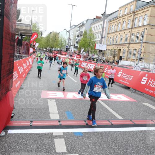 25.04.2026 - Das Zehntel Strokosch-Dieckow http://msf.ph/oto/9630465 25.04.2026 11:06:06 Ziel 5096, 5124, 5647, 5944, 5952, 6159, 6851, 6970, 7040, 7566 meine-sportfotos.de