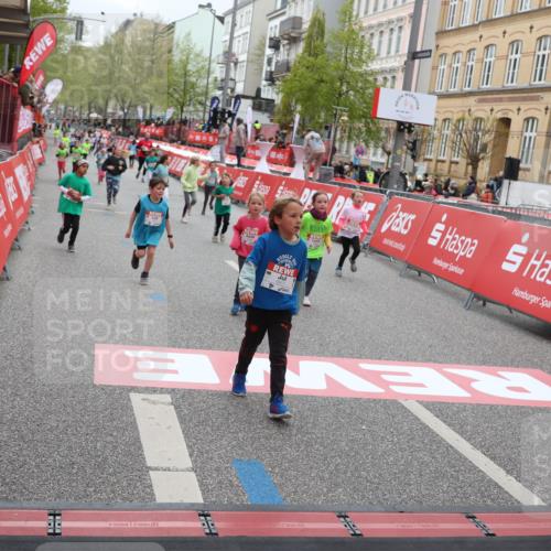 25.04.2026 - Das Zehntel Strokosch-Dieckow http://msf.ph/oto/9630468 25.04.2026 11:06:04 Ziel 5096, 5124, 5886, 5944, 6159, 6599, 6851, 6970, 7040, 7210, 7213, 7461, 7492, 7566 meine-sportfotos.de