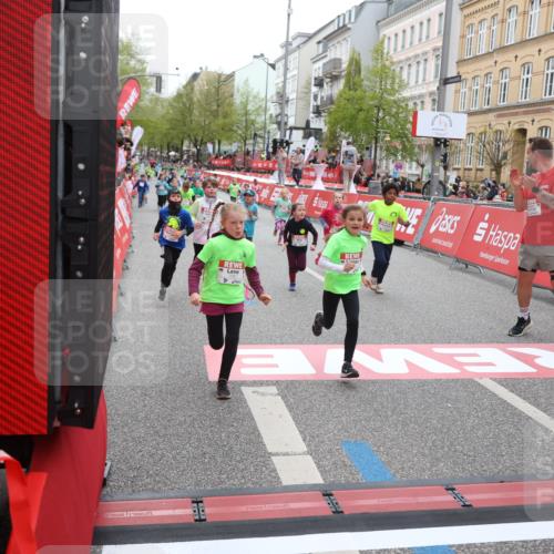 25.04.2026 - Das Zehntel Strokosch-Dieckow http://msf.ph/oto/9630476 25.04.2026 11:04:21 Ziel 5052, 5053, 5115, 5215, 5217, 5410, 5423, 5440, 5914, 5915, 5945, 5998, 6030, 6567, 6887, 7064, 7087, 7237, 7269, 7600, 7609, 7979, 7980, 7994 meine-sportfotos.de
