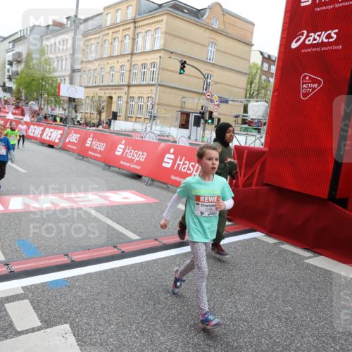 25.04.2026 - Das Zehntel Strokosch-Dieckow http://msf.ph/oto/9630477 25.04.2026 11:06:03 Ziel 5096, 5124, 5886, 5944, 6159, 6599, 6851, 6970, 7210, 7213, 7433, 7461, 7492, 7566 meine-sportfotos.de