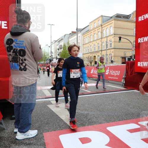 25.04.2026 - Das Zehntel Strokosch-Dieckow http://msf.ph/oto/9630479 25.04.2026 09:03:18 Ziel 2121, 2281, 2283, 2340, 2402, 3017, 3213, 3286, 3293, 3396, 3425, 3550, 3854, 3871, 3909 meine-sportfotos.de