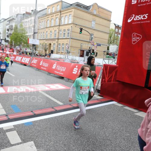 25.04.2026 - Das Zehntel Strokosch-Dieckow http://msf.ph/oto/9630480 25.04.2026 11:06:03 Ziel 5096, 5124, 5886, 5944, 6159, 6599, 6851, 6970, 7210, 7213, 7433, 7461, 7492, 7566 meine-sportfotos.de