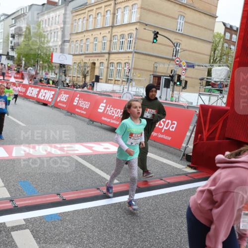 25.04.2026 - Das Zehntel Strokosch-Dieckow http://msf.ph/oto/9630482 25.04.2026 11:06:03 Ziel 5096, 5124, 5886, 5944, 6159, 6599, 6851, 6970, 7210, 7213, 7433, 7461, 7492, 7566 meine-sportfotos.de