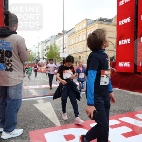 25.04.2026 - Das Zehntel Strokosch-Dieckow http://msf.ph/oto/9630493 25.04.2026 09:03:19 Ziel 1449, 2281, 2283, 2340, 2378, 2402, 3017, 3213, 3286, 3293, 3425, 3550, 3854, 3871, 3909 meine-sportfotos.de