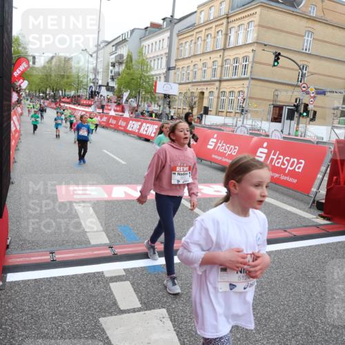 25.04.2026 - Das Zehntel Strokosch-Dieckow http://msf.ph/oto/9630494 25.04.2026 11:06:02 Ziel 5096, 5124, 5686, 5886, 5944, 6159, 6599, 6970, 7210, 7213, 7433, 7461, 7492, 7566 meine-sportfotos.de