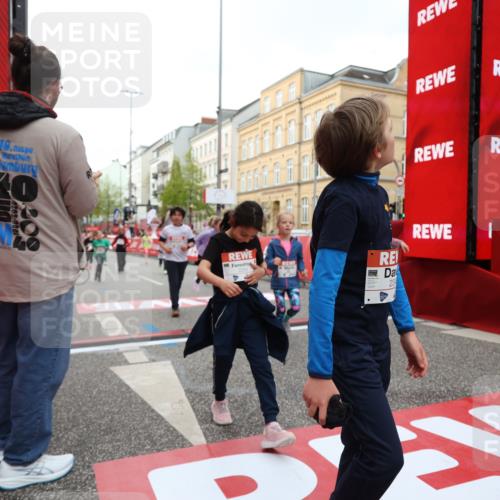 25.04.2026 - Das Zehntel Strokosch-Dieckow http://msf.ph/oto/9630499 25.04.2026 09:03:19 Ziel 1449, 2281, 2283, 2340, 2378, 2402, 3017, 3213, 3286, 3293, 3425, 3550, 3854, 3871, 3909 meine-sportfotos.de