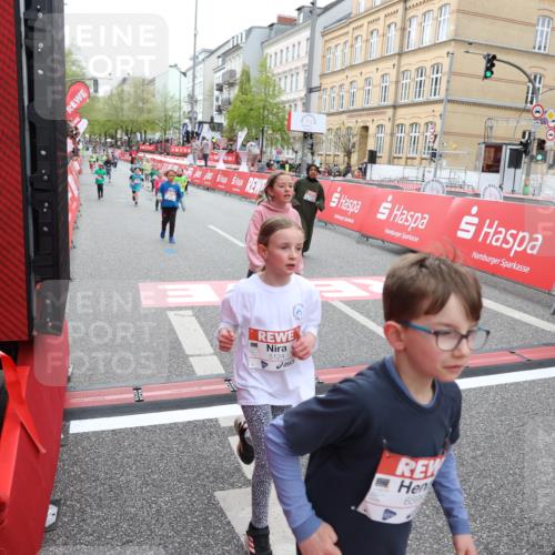 25.04.2026 - Das Zehntel Strokosch-Dieckow http://msf.ph/oto/9630504 25.04.2026 11:06:01 Ziel 5096, 5124, 5686, 5886, 5944, 6159, 6599, 6970, 7210, 7213, 7433, 7461, 7492, 7566 meine-sportfotos.de