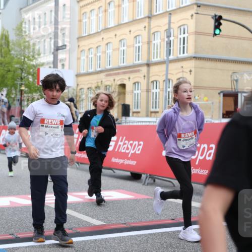 25.04.2026 - Das Zehntel Strokosch-Dieckow http://msf.ph/oto/9630508 25.04.2026 09:03:20 Ziel 1449, 1945, 2281, 2283, 2340, 2378, 2402, 3017, 3213, 3286, 3293, 3425, 3550, 3854, 3871, 3909 meine-sportfotos.de