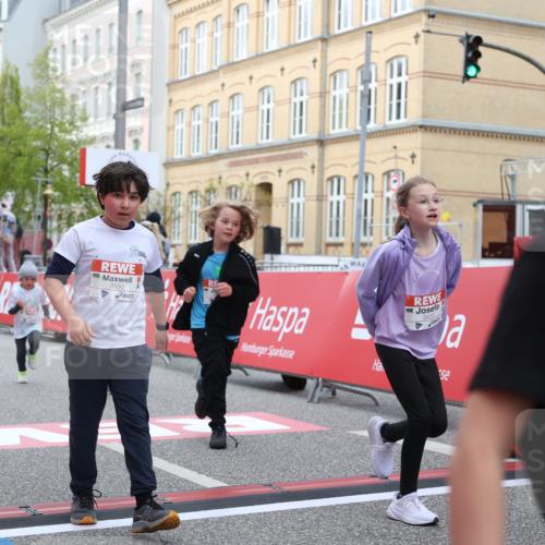 25.04.2026 - Das Zehntel Strokosch-Dieckow http://msf.ph/oto/9630512 25.04.2026 09:03:20 Ziel 1449, 1945, 2281, 2283, 2340, 2378, 2402, 3017, 3213, 3286, 3293, 3425, 3550, 3854, 3871, 3909 meine-sportfotos.de