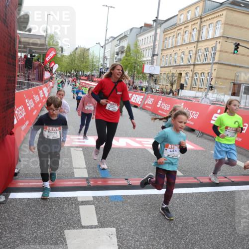 25.04.2026 - Das Zehntel Strokosch-Dieckow http://msf.ph/oto/9630515 25.04.2026 11:06:00 Ziel 5096, 5124, 5686, 5886, 5944, 6159, 6599, 6970, 7210, 7213, 7433, 7461, 7492, 7566 meine-sportfotos.de