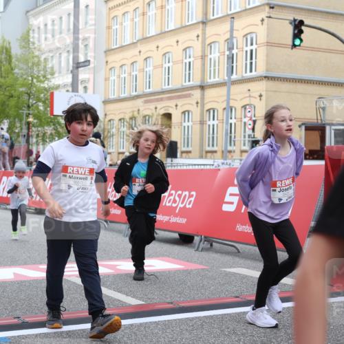 25.04.2026 - Das Zehntel Strokosch-Dieckow http://msf.ph/oto/9630518 25.04.2026 09:03:20 Ziel 1449, 1945, 2281, 2283, 2340, 2378, 2402, 3017, 3213, 3286, 3293, 3425, 3550, 3854, 3871, 3909 meine-sportfotos.de