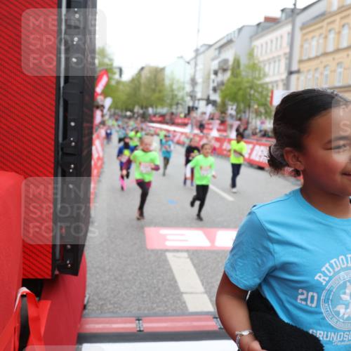 25.04.2026 - Das Zehntel Strokosch-Dieckow http://msf.ph/oto/9630526 25.04.2026 11:04:21 Ziel 5052, 5053, 5115, 5215, 5217, 5410, 5423, 5440, 5914, 5915, 5945, 5998, 6030, 6567, 6887, 7064, 7087, 7237, 7269, 7600, 7609, 7979, 7980, 7994 meine-sportfotos.de