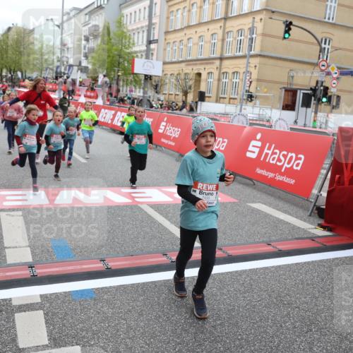 25.04.2026 - Das Zehntel Strokosch-Dieckow http://msf.ph/oto/9630540 25.04.2026 11:05:58 Ziel 5124, 5686, 5886, 6159, 6381, 6599, 7210, 7213, 7433, 7461, 7474, 7492, 7566 meine-sportfotos.de