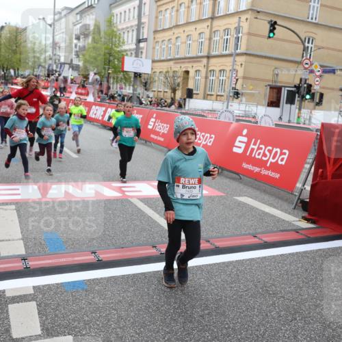 25.04.2026 - Das Zehntel Strokosch-Dieckow http://msf.ph/oto/9630541 25.04.2026 11:05:58 Ziel 5124, 5686, 5886, 6159, 6381, 6599, 7210, 7213, 7433, 7461, 7474, 7492, 7566 meine-sportfotos.de