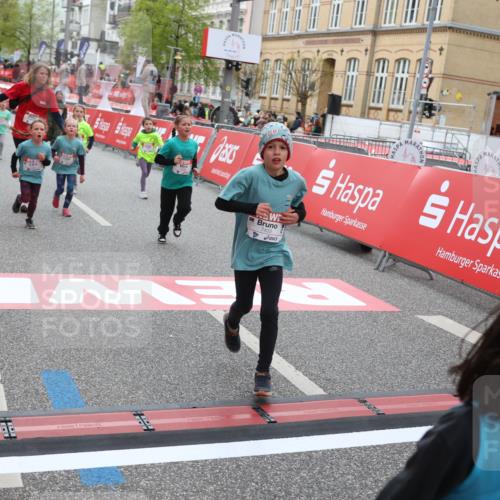 25.04.2026 - Das Zehntel Strokosch-Dieckow http://msf.ph/oto/9630551 25.04.2026 11:05:57 Ziel 5686, 5886, 6381, 6599, 7210, 7213, 7433, 7435, 7461, 7473, 7474, 7492 meine-sportfotos.de