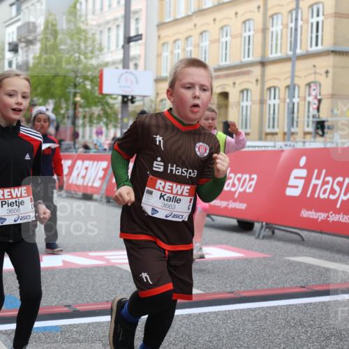 25.04.2026 - Das Zehntel Strokosch-Dieckow http://msf.ph/oto/9630553 25.04.2026 09:03:24 Ziel 1449, 1749, 1750, 1945, 2378, 2389, 2949, 3144, 3213, 3425, 3550, 3656, 3662, 3663, 3854, 3871, 4021 meine-sportfotos.de