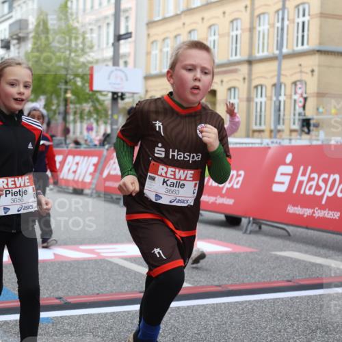25.04.2026 - Das Zehntel Strokosch-Dieckow http://msf.ph/oto/9630559 25.04.2026 09:03:24 Ziel 1449, 1749, 1750, 1945, 2378, 2389, 2949, 3144, 3213, 3425, 3550, 3656, 3662, 3663, 3854, 3871, 4021 meine-sportfotos.de