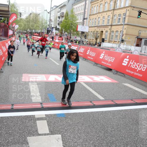 25.04.2026 - Das Zehntel Strokosch-Dieckow http://msf.ph/oto/9630563 25.04.2026 11:05:56 Ziel 5686, 5776, 6381, 7433, 7435, 7473, 7474, 7828, 7831 meine-sportfotos.de