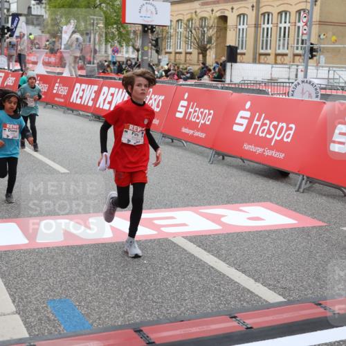 25.04.2026 - Das Zehntel Strokosch-Dieckow http://msf.ph/oto/9630578 25.04.2026 11:05:54 Ziel 5105, 5119, 5475, 5686, 5776, 6381, 7404, 7435, 7473, 7474, 7828, 7831, 8069 meine-sportfotos.de