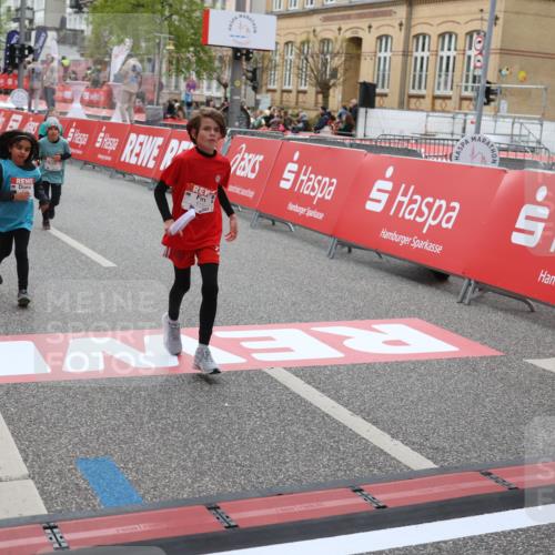 25.04.2026 - Das Zehntel Strokosch-Dieckow http://msf.ph/oto/9630581 25.04.2026 11:05:54 Ziel 5105, 5119, 5475, 5686, 5776, 6381, 7404, 7435, 7473, 7474, 7828, 7831, 8069 meine-sportfotos.de