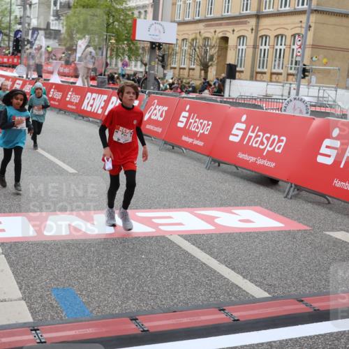 25.04.2026 - Das Zehntel Strokosch-Dieckow http://msf.ph/oto/9630584 25.04.2026 11:05:54 Ziel 5105, 5119, 5475, 5686, 5776, 6381, 7404, 7435, 7473, 7474, 7828, 7831, 8069 meine-sportfotos.de