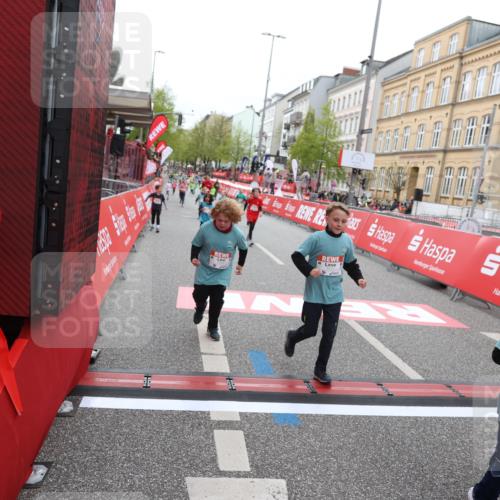 25.04.2026 - Das Zehntel Strokosch-Dieckow http://msf.ph/oto/9630588 25.04.2026 11:05:52 Ziel 5021, 5105, 5119, 5475, 5776, 6110, 6381, 6799, 6805, 7143, 7404, 7435, 7473, 7474, 7828, 7831, 8069 meine-sportfotos.de