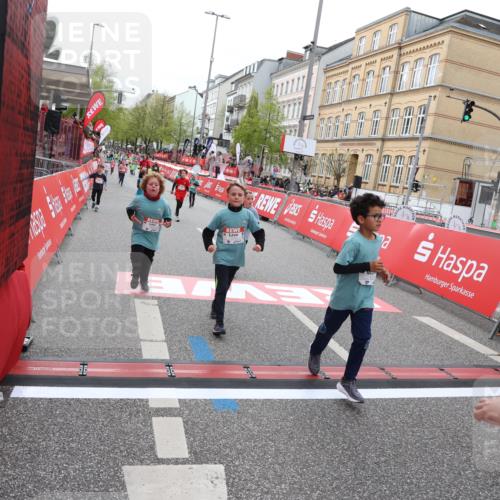 25.04.2026 - Das Zehntel Strokosch-Dieckow http://msf.ph/oto/9630599 25.04.2026 11:05:52 Ziel 5021, 5105, 5119, 5475, 5776, 6110, 6381, 6799, 6805, 7143, 7404, 7435, 7473, 7474, 7828, 7831, 8069 meine-sportfotos.de