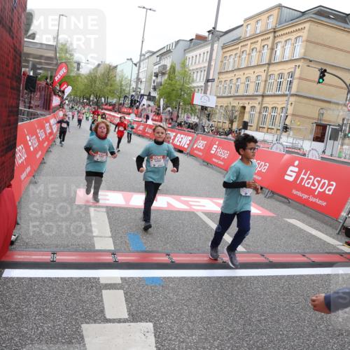 25.04.2026 - Das Zehntel Strokosch-Dieckow http://msf.ph/oto/9630601 25.04.2026 11:05:52 Ziel 5021, 5105, 5119, 5475, 5776, 6110, 6381, 6799, 6805, 7143, 7404, 7435, 7473, 7474, 7828, 7831, 8069 meine-sportfotos.de