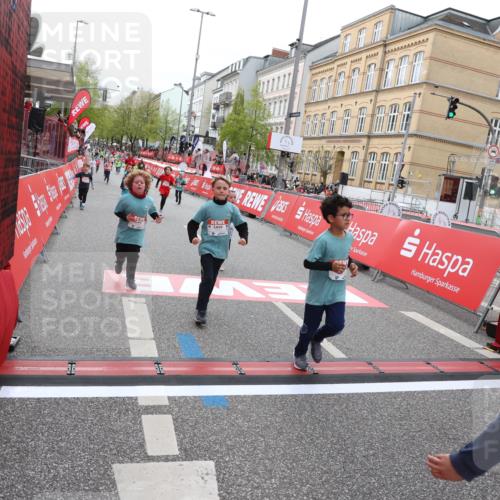 25.04.2026 - Das Zehntel Strokosch-Dieckow http://msf.ph/oto/9630602 25.04.2026 11:05:52 Ziel 5021, 5105, 5119, 5475, 5776, 6110, 6381, 6799, 6805, 7143, 7404, 7435, 7473, 7474, 7828, 7831, 8069 meine-sportfotos.de
