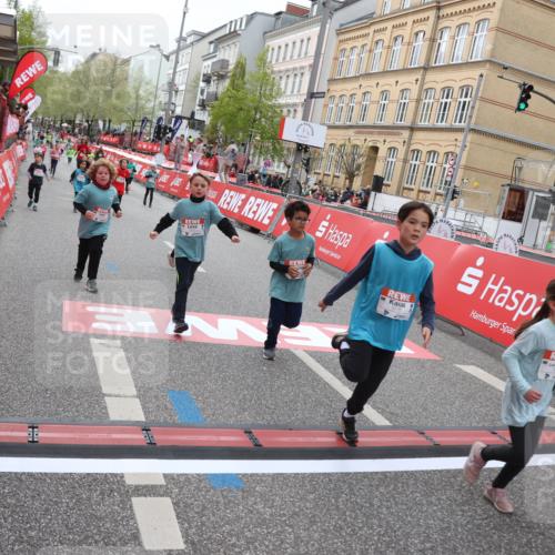 25.04.2026 - Das Zehntel Strokosch-Dieckow http://msf.ph/oto/9630612 25.04.2026 11:05:51 Ziel 5021, 5105, 5119, 5475, 5776, 5989, 6110, 6381, 6781, 6799, 6805, 7143, 7404, 7435, 7473, 7474, 7828, 7831, 8069 meine-sportfotos.de
